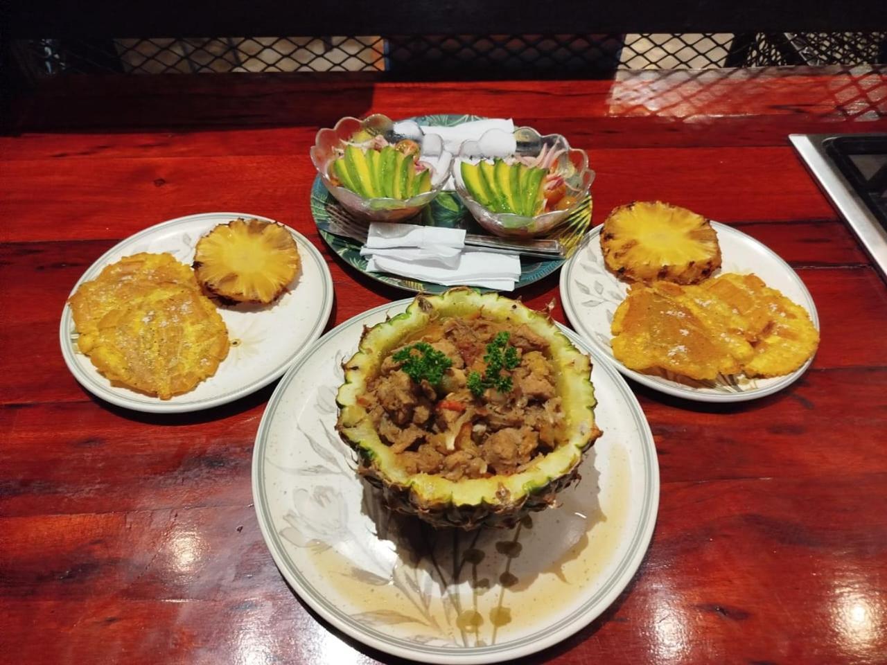 Hotel Boutique Villaliliana 莱蒂西亚 外观 照片
